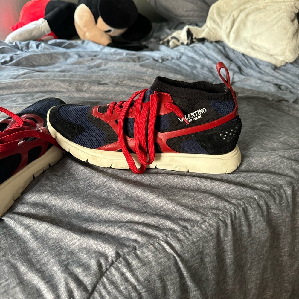 valentino’s men shoe box